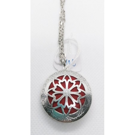 Collier aromathérapie avec pendentif diffuseur argenté