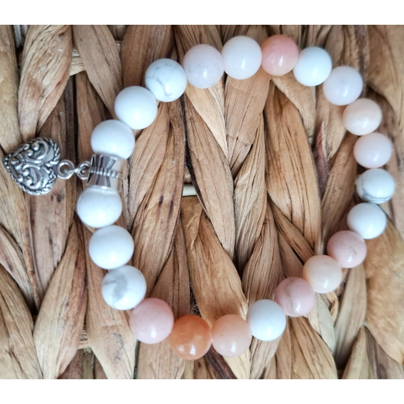 bracelet opale rose et howlite blanche - breloque coeur
