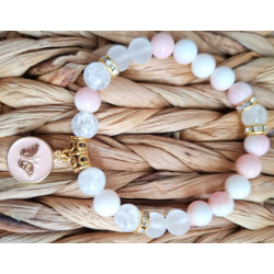 bracelet papillon en nacre rose et cristal de roche